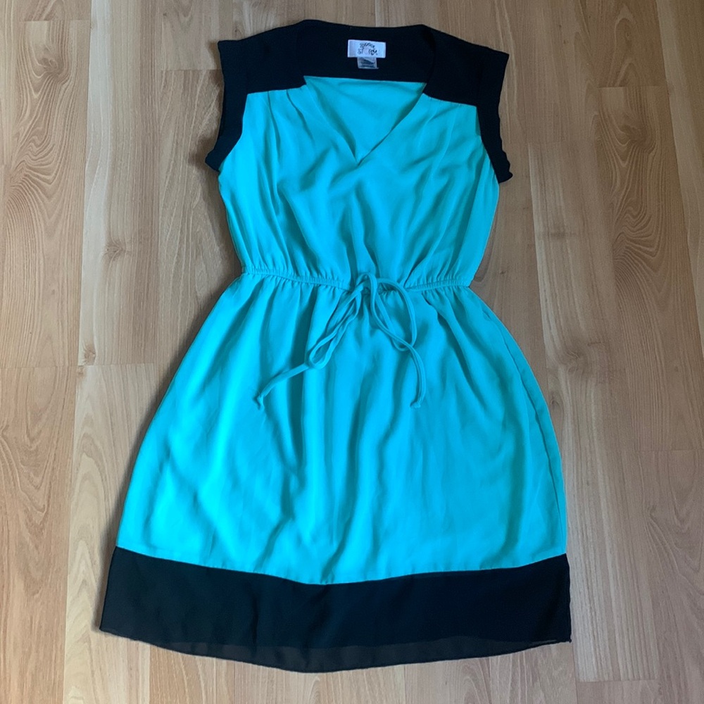 Sweet Storm Teal Sleeveless Dress | Size S Junior’s